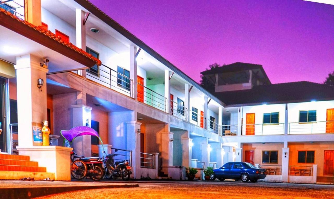 Hotel Tararin à Chiang Saen Extérieur photo